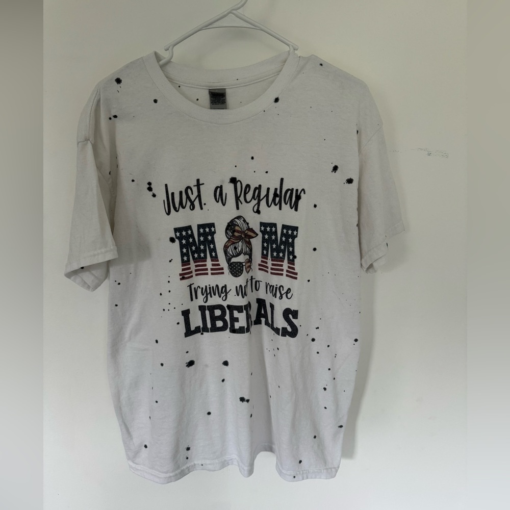 Graphic tee - Picture 2 of 2